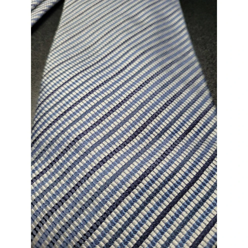Salvatore Ferragamo Men's Necktie Blue Striped Silk 3.5